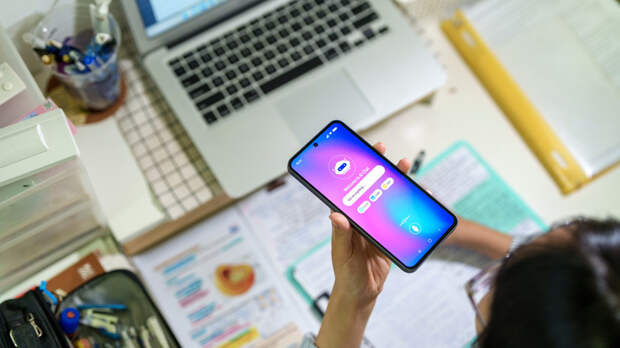 Глава Рособрнадзора признал, что часть домашних заданий выполняет ИИ