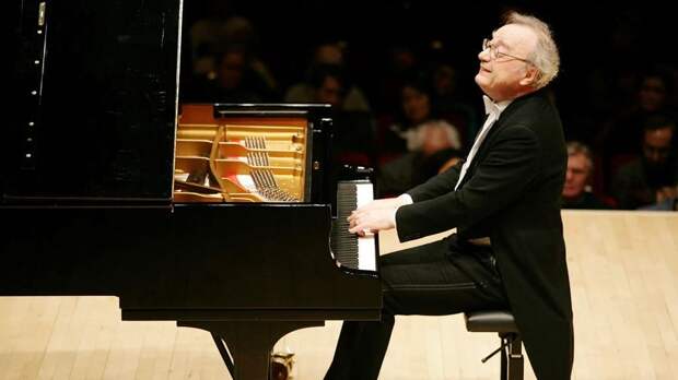 Скончался пианист и писатель Альфред Брендель