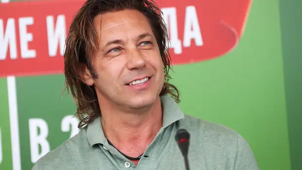 Экс-игрок "Спартака" Мостовой назвал красно-белых фаворитом в борьбе за Кубок России