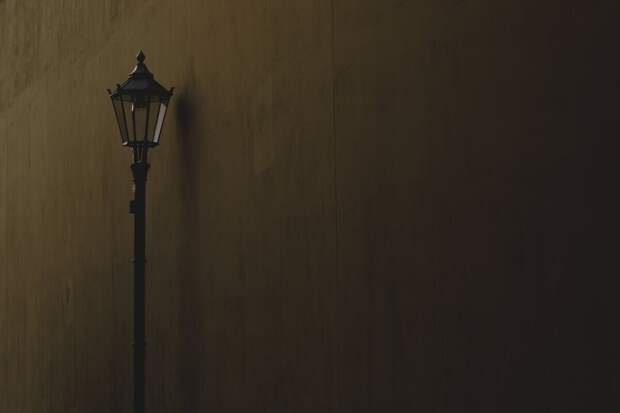 Очевидцы сообщили о масштабном блэкауте в нескольких районах Киева