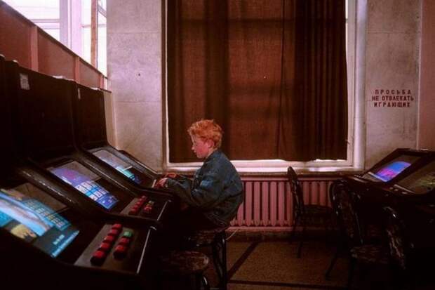 Лихие 90-е в России глазами французского фотографа
