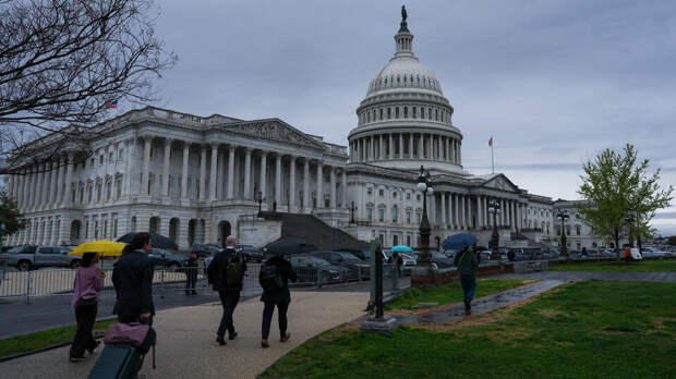 WP: США намерены потребовать у Ирана освобождения задержанных американцев