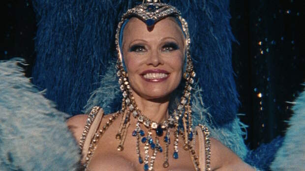 Что смотреть в конце марта: женская месть, загробный мир, летний Петербург и Памела Андерсон