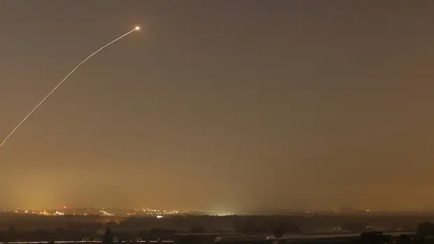 При ракетном ударе по югу Израиля пострадали шесть человек