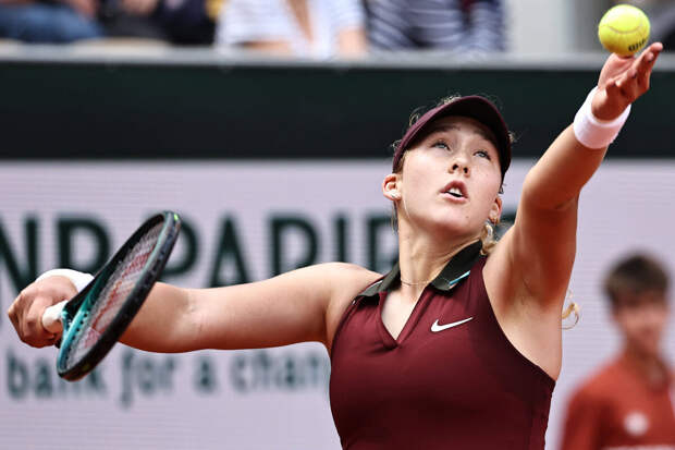 Теннисист Чесноков о Мирре Андреевой: с такой игрой строить будущее невозможно