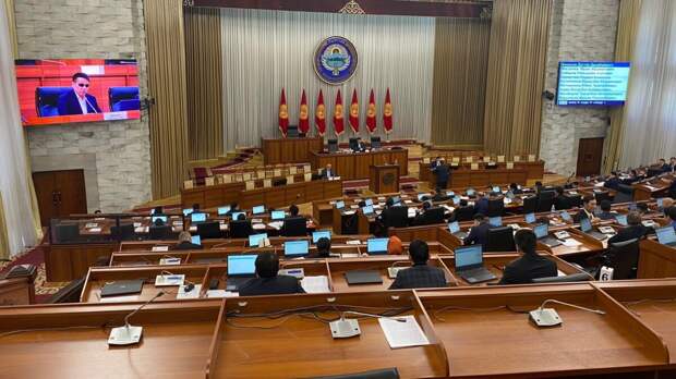 На прошлой неделе киргизский парламент принял в первом чтении конституционный закон о государственном языке,...