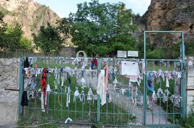 Горные крепости и укрепленные аулы Дагестана Горные крепости и укрепленные аулы Дагестана