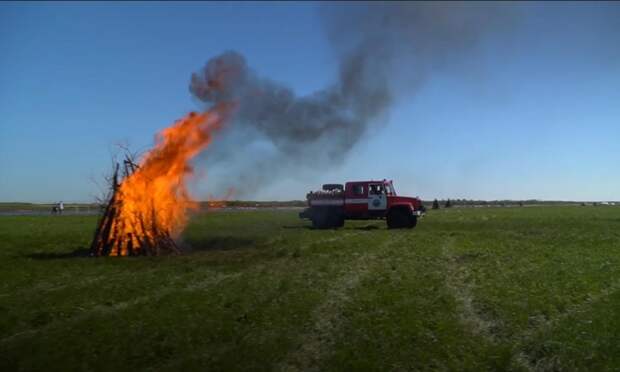 В Холмогорском округе прошли учения по ликвидации крупного лесного пожара