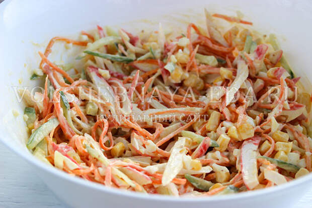 salat s korejskoj morkovyu i krabovymi palochkami 6