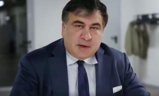 Саакашвили после стрельбы из гранатомета и нападения «титушек» попросил помощи силовиков 