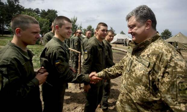 Порошенко пообещал бросить Нацгвардию Украины в Донбасс на «обкатку боем» 