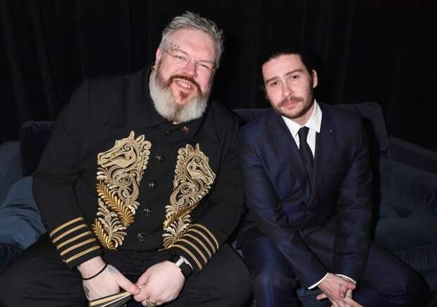 Актёры «Игры престолов» снова собрались все вместе на премьере финального сезона сериала