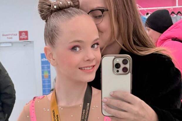 Дочь певицы МакSим стала первой на соревнованиях по воздушной гимнастике