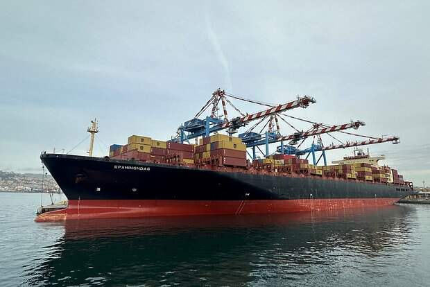 КСИР объявил о захвате двух судов после попытки пройти через Ормузский пролив