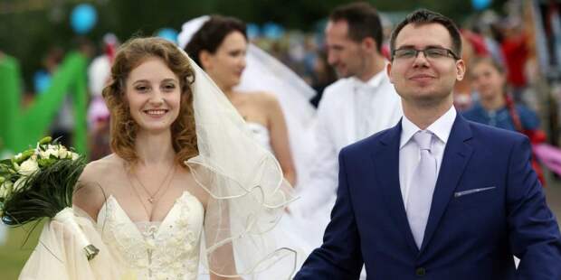 За два дня столичные ЗАГСы зарегистрировали более тысячи браков. Фото: mos. ru