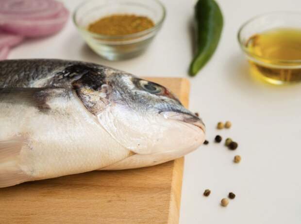 Как избавиться от запаха рыбы на руках и кухонных поверхностях