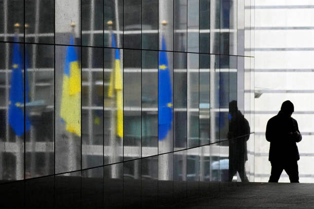 WSJ: Евросоюзу может потребоваться оформить новый кредит для Украины