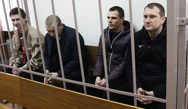В Госдуме предложили обменять украинских моряков на Порошенко В Госдуме предложили обменять украинских моряков на Порошенко