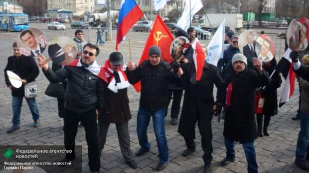 Танцующие арабы: митинг в поддержку Башара Асада прошел в Москве