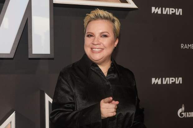 «Я могу заглянуть»: Алёна Жигалова рассказала, к кому из звёзд отправится в Новый год