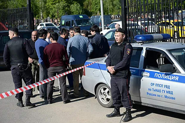 Иностранцев предложили депортировать за массовые драки и стрельбу в общественных местах