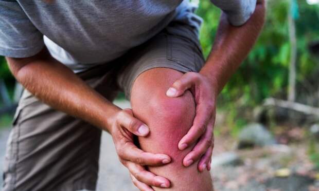 Доктор Мясников раскрыл опасные продукты, которые разрушают суставы