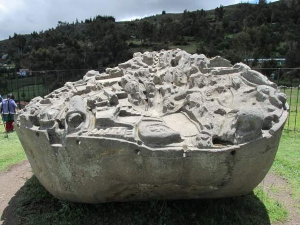 Камень Сайвит в Перу: историки до сих пор не знают, кто и зачем вырезал на нем город