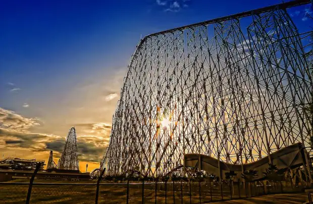 5 самых безумных аттракционов в мире