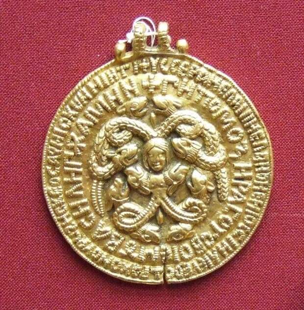 Почему русские князья-христиане поклонялись Медузе Горгоне?