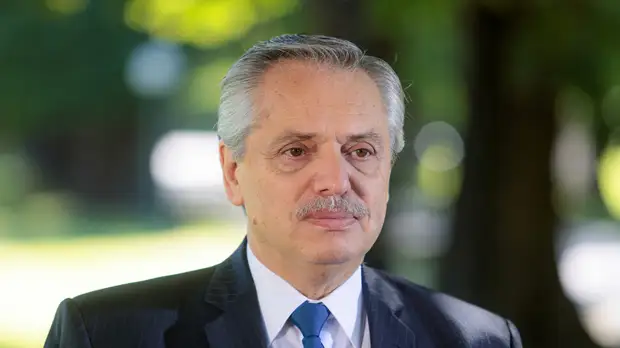 Президент Аргентины рассказал, что призывал лидеров Европы «поскорее одобрить» «Спутник V»