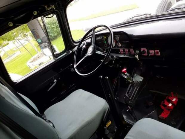 Необычный хот-род на базе 60-летнего Ford F-600