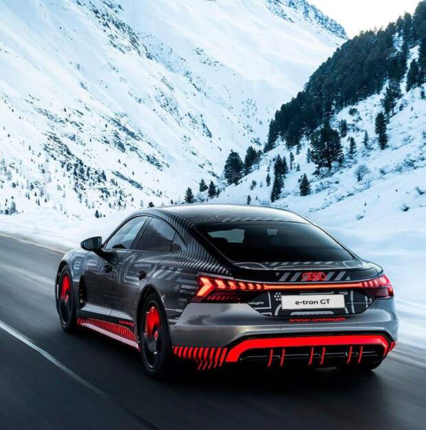 Audi заявили о полной электрификации моделей RS.