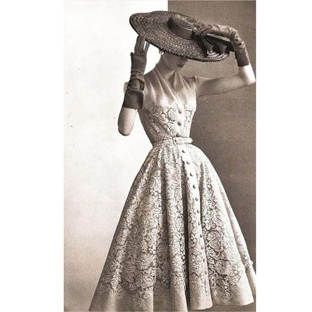 Модная сказка от Кристиана Диора — блистательные наряды 50-х