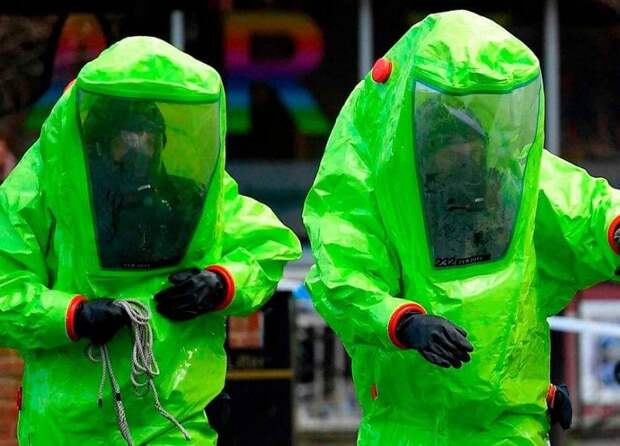 Daily Mirror: в «деле Скрипалей» появились новые лица – «Чистильщики» Daily Mirror: в «деле Скрипалей» появились новые лица – «Чистильщики»