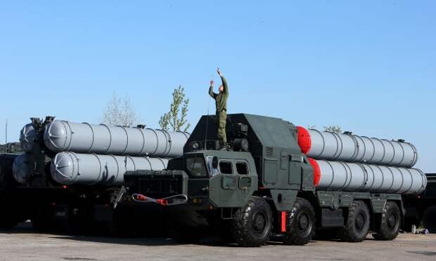 На страже спокойствия. Российские С-300 перехватили ракетные удары по Сирии