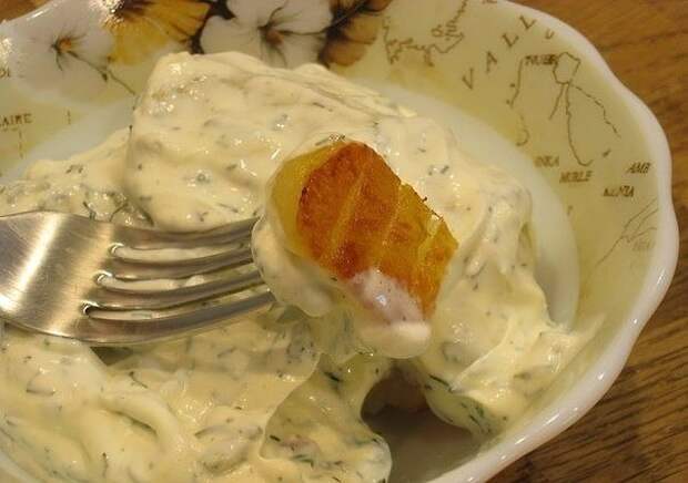 Вкуснейшая и простая жареная картошка. Вкуснейшая и простая жареная картошка.