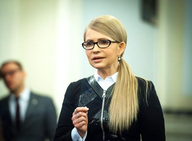 Ударить по Порошенко, привлечь спонсоров. Что задумала Тимошенко