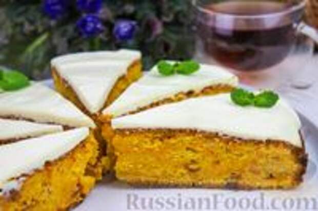 Фото к рецепту: Морковный пирог со сметанным кремом