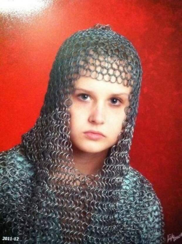 Friend Lost A Bet. Here's Her Senior Picture