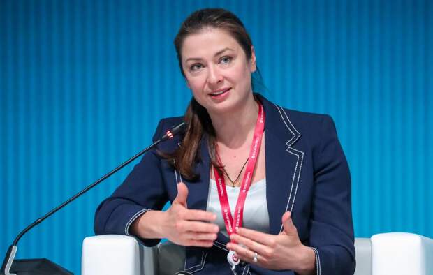 «Строгая» на экране, но «живая» за кадром: как 50-летняя Мария Ситтель из Пензы покорила Москву и воспитала пятерых детей