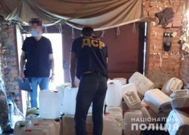 На Полтавщине задержали военных за воровство топлива с боевых самолетов