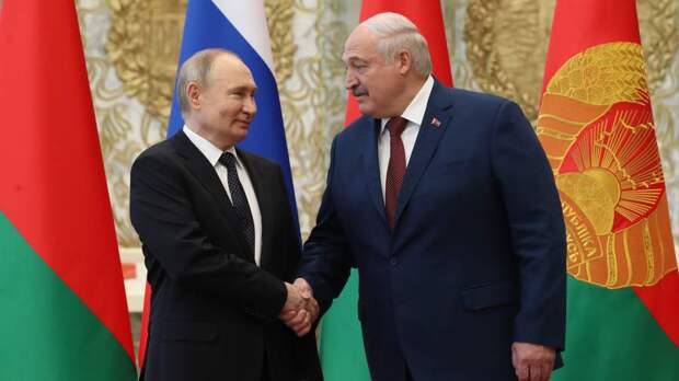 Шойгу и секретарь СБ Белоруссии обсудили сотрудничество и международную повестку