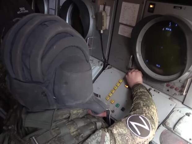 Жилой дом поврежден в Екатеринбурге в результате атаки БПЛА