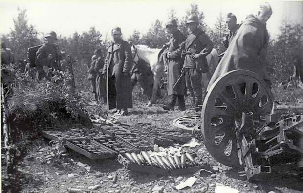 Харамитогский укрепрайон. Фото из архива Г.Соколова (1945 г.)