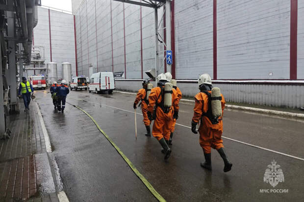 Спасатели ликвидировали "утечку" аммиака на тульском заводе