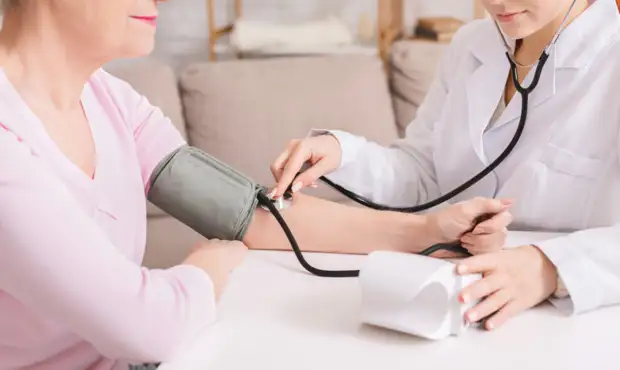 Кардиолог назвал опасные показатели давления