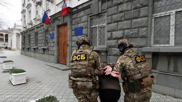 Задержанные в Крыму диверсанты хотели подорвать авто офицера Черноморского флота