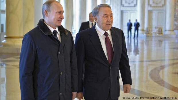 Владимир Путин и Нурсултан Назарбаев Владимир Путин и Нурсултан Назарбаев