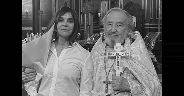 "Моё второе имя Люба". Экс-главред Vogue Карин Ройтфельд крестилась в православной церкви