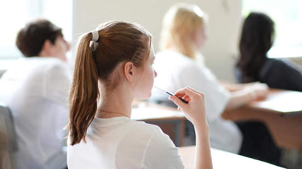 Девятиклассники перед ОГЭ будут сдавать устный экзамен по истории